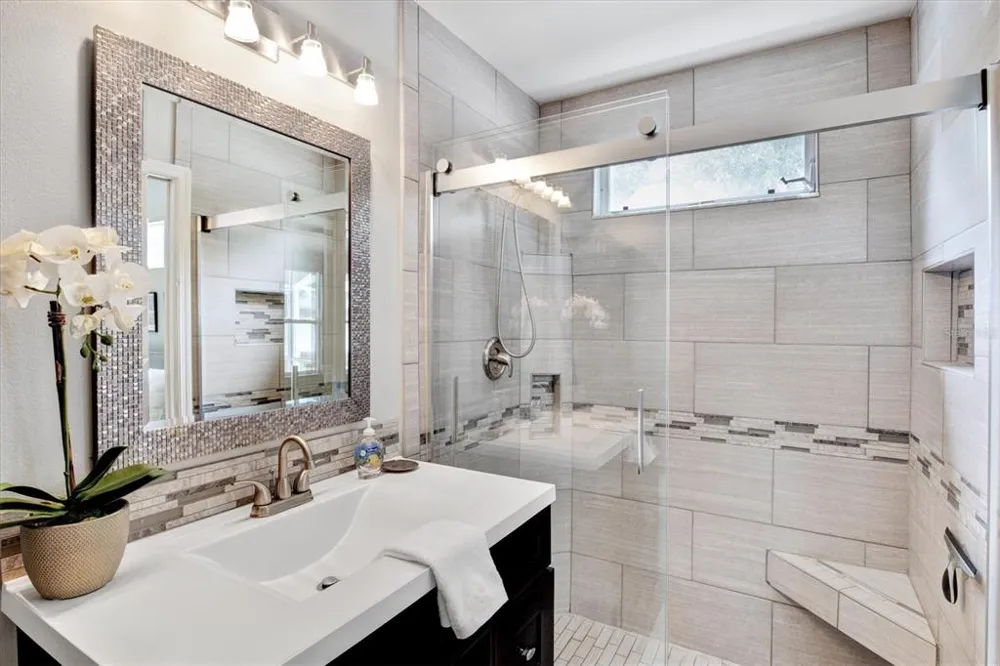 1019 SNEAD AVENUE Sarasota, FL 34237