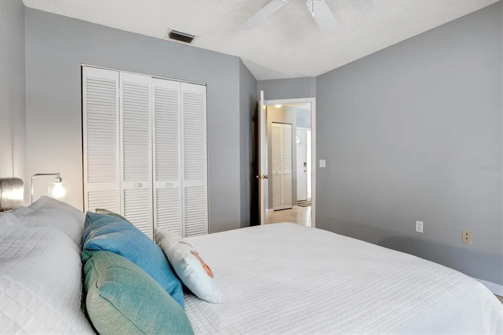 1019 SNEAD AVENUE Sarasota, FL 34237