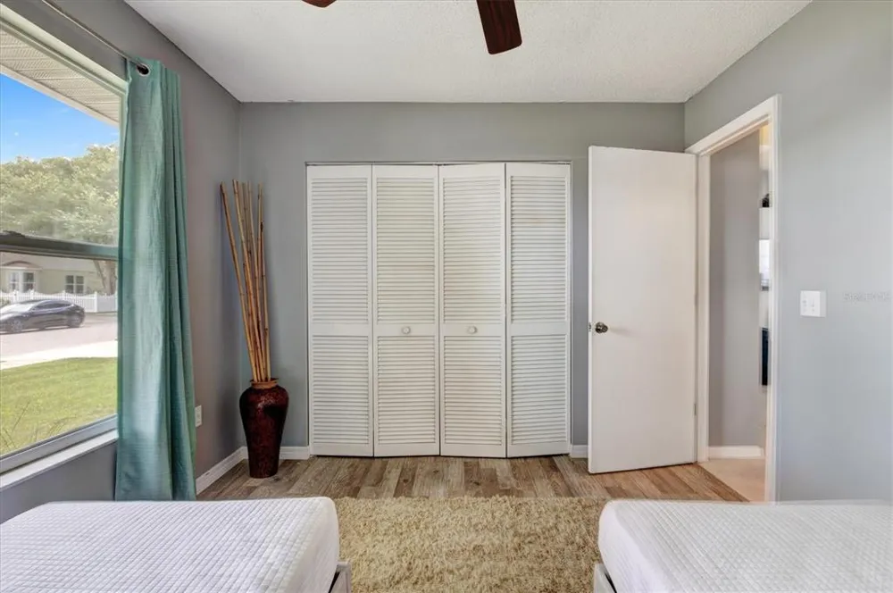 1019 SNEAD AVENUE Sarasota, FL 34237
