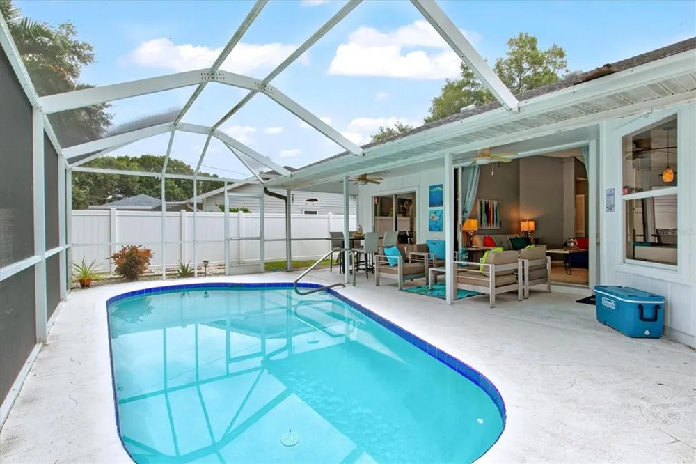 1019 SNEAD AVENUE Sarasota, FL 34237