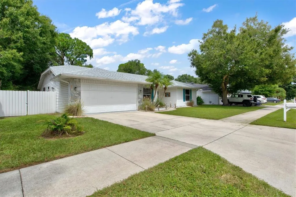 1019 SNEAD AVENUE Sarasota, FL 34237