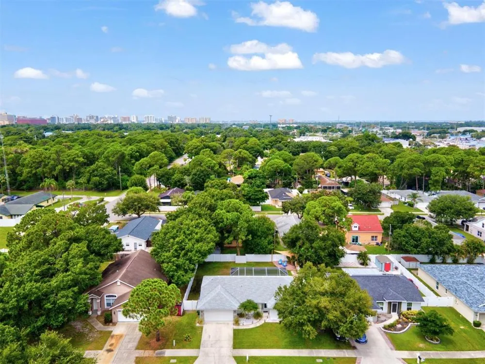 1019 SNEAD AVENUE Sarasota, FL 34237
