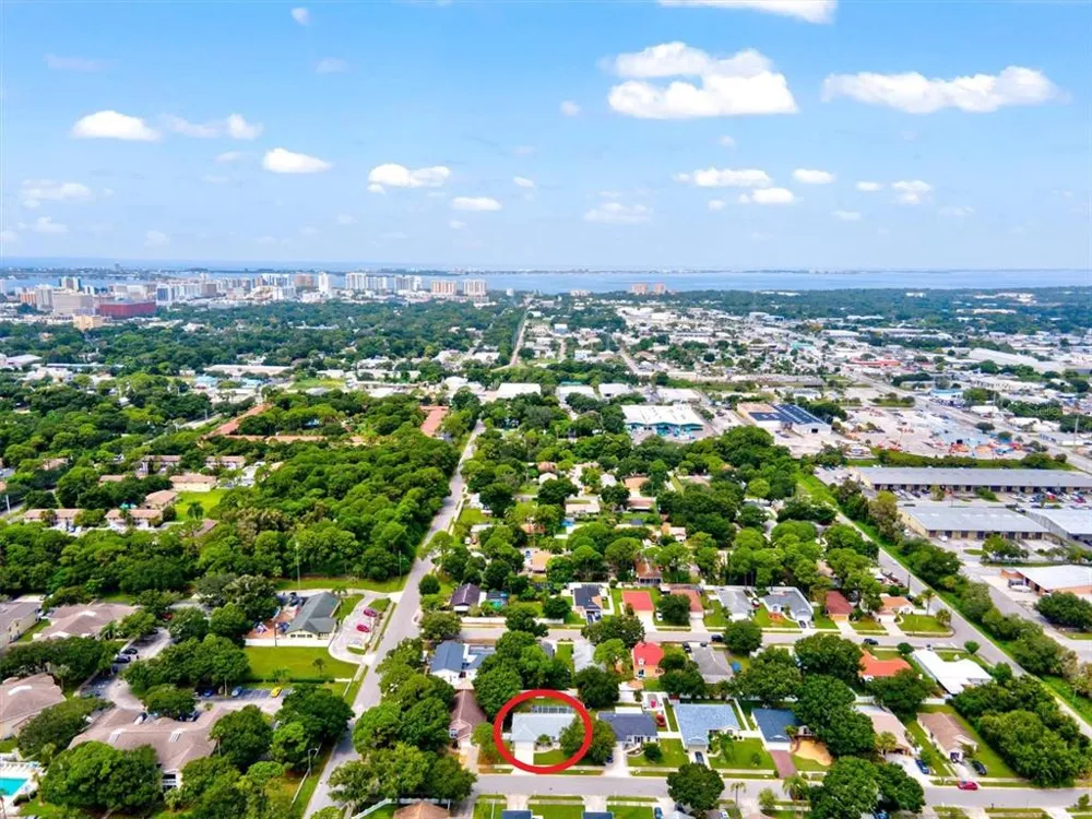 1019 SNEAD AVENUE Sarasota, FL 34237