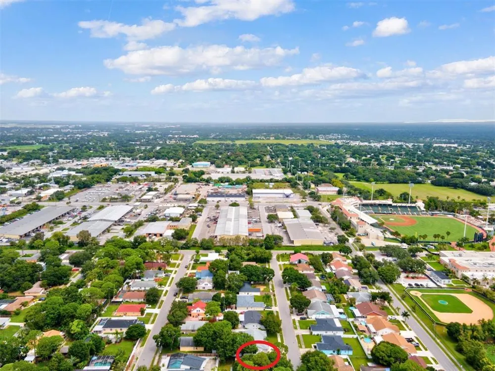1019 SNEAD AVENUE Sarasota, FL 34237