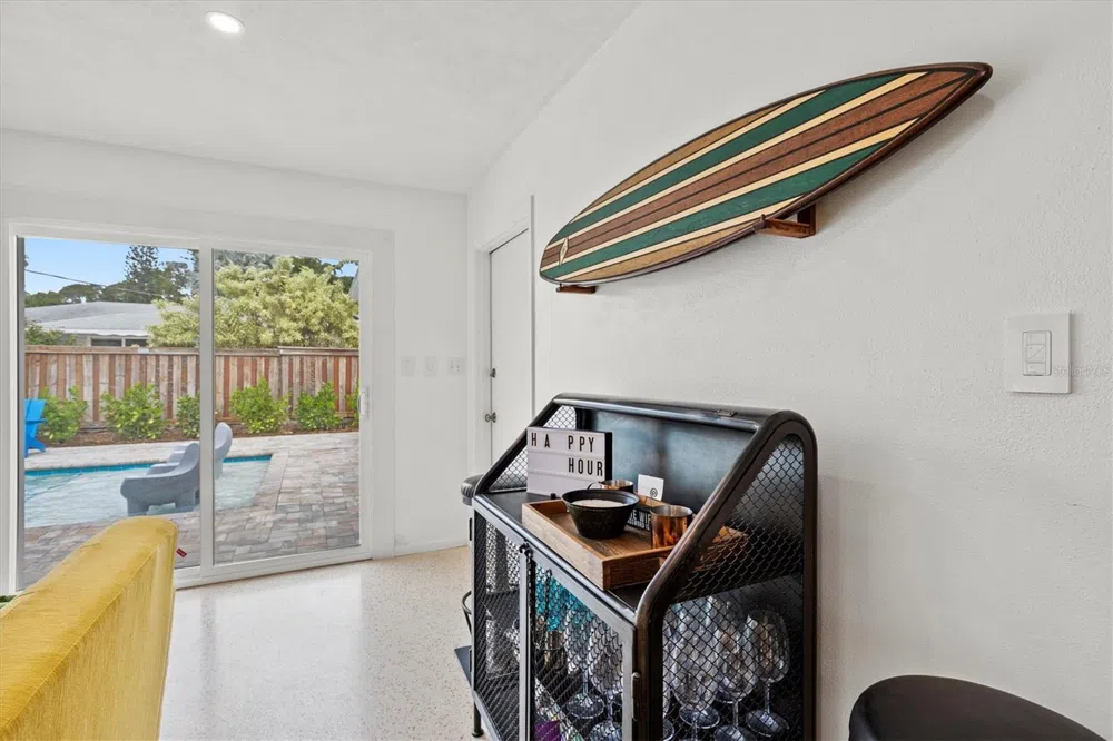 2473 DAVIS BOULEVARD Sarasota, FL 34237