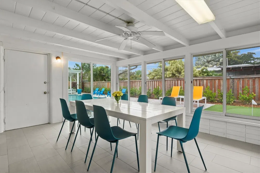 2473 DAVIS BOULEVARD Sarasota, FL 34237