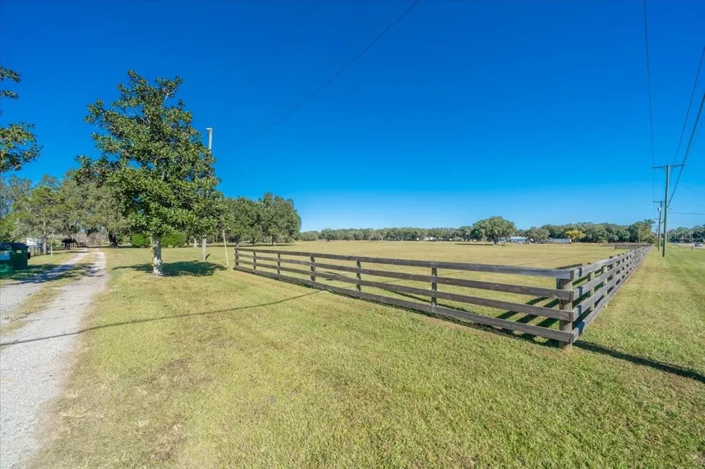 31935 COUNTY ROAD 52 San Antonio, FL 33576