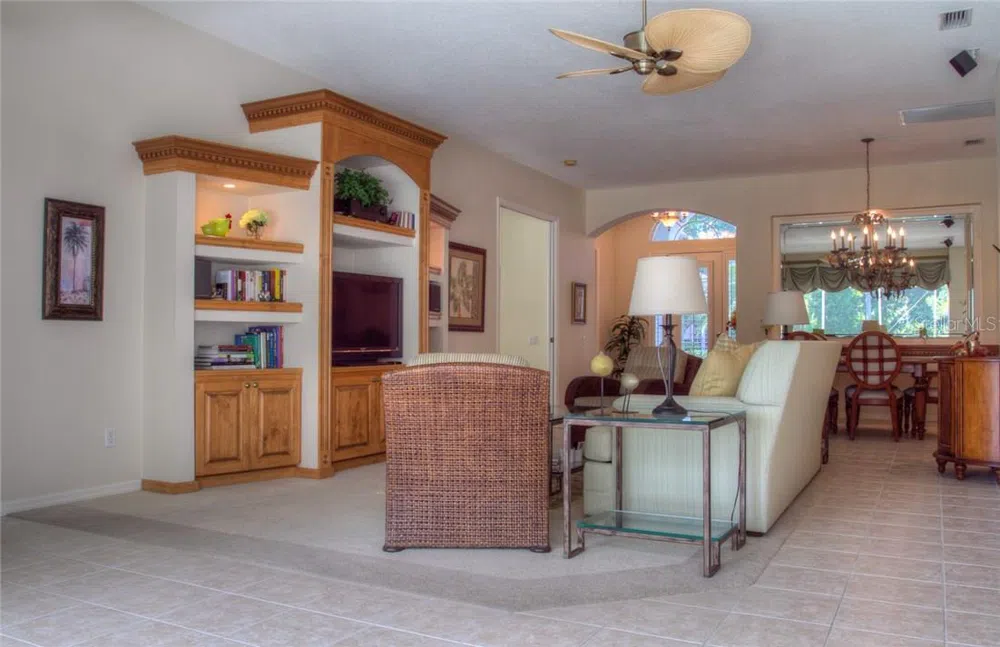 6939 LENNOX PLACE University Park, FL 34201