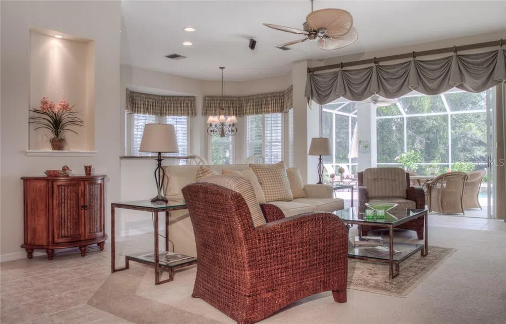 6939 LENNOX PLACE University Park, FL 34201