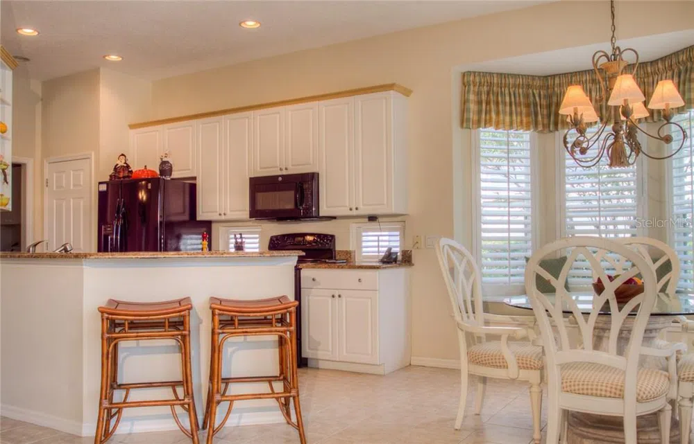 6939 LENNOX PLACE University Park, FL 34201