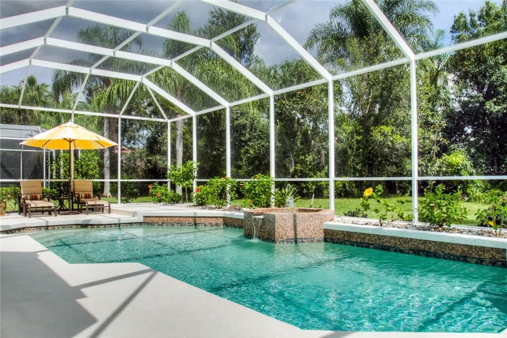 6939 LENNOX PLACE University Park, FL 34201