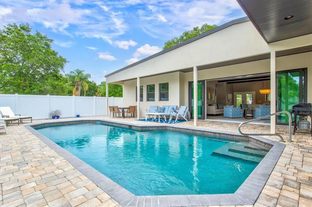 1905 TULIP DRIVE Sarasota, FL 34239