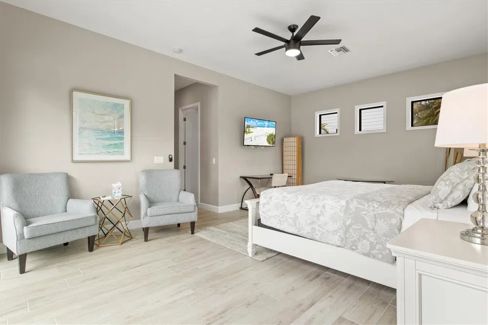 1905 TULIP DRIVE Sarasota, FL 34239