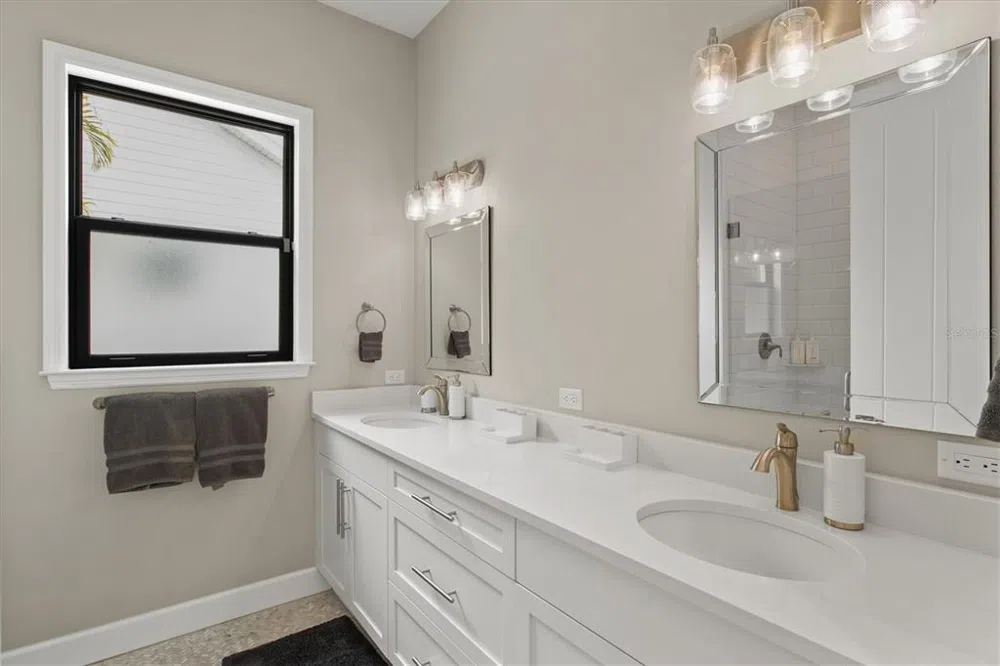 1905 TULIP DRIVE Sarasota, FL 34239