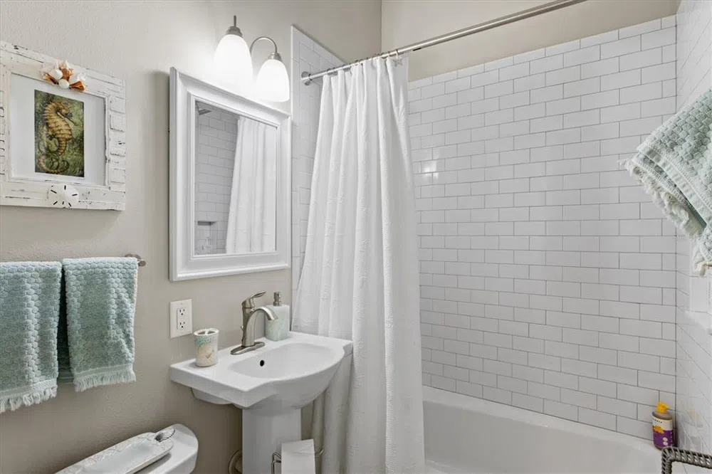 1905 TULIP DRIVE Sarasota, FL 34239