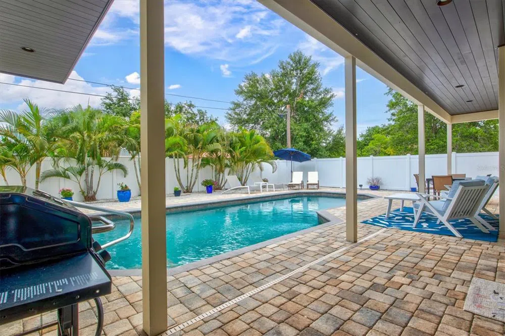 1905 TULIP DRIVE Sarasota, FL 34239