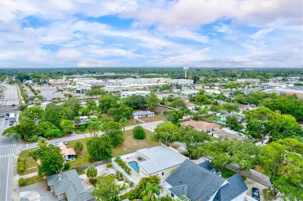1905 TULIP DRIVE Sarasota, FL 34239