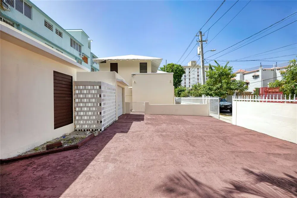 1430 WILSON STREET San Juan, PR 00907