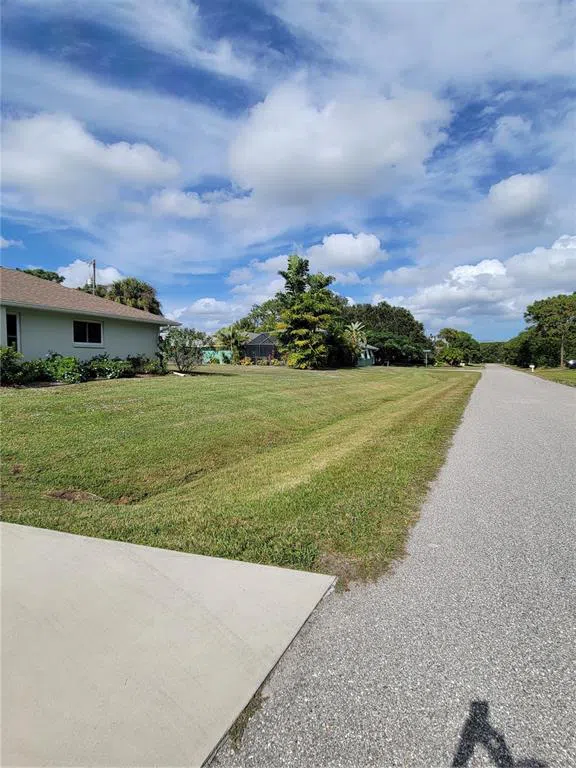 9400 NEW MARTINSVILLE AVENUE Englewood, FL 34224