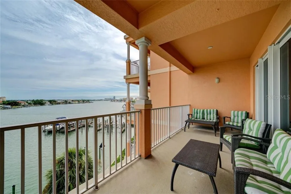 530 S GULFVIEW BOULEVARD #401 Clearwater Beach, FL 33767