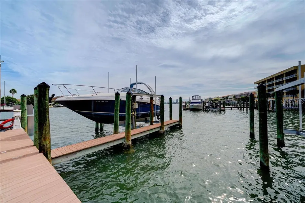 530 S GULFVIEW BOULEVARD #401 Clearwater Beach, FL 33767