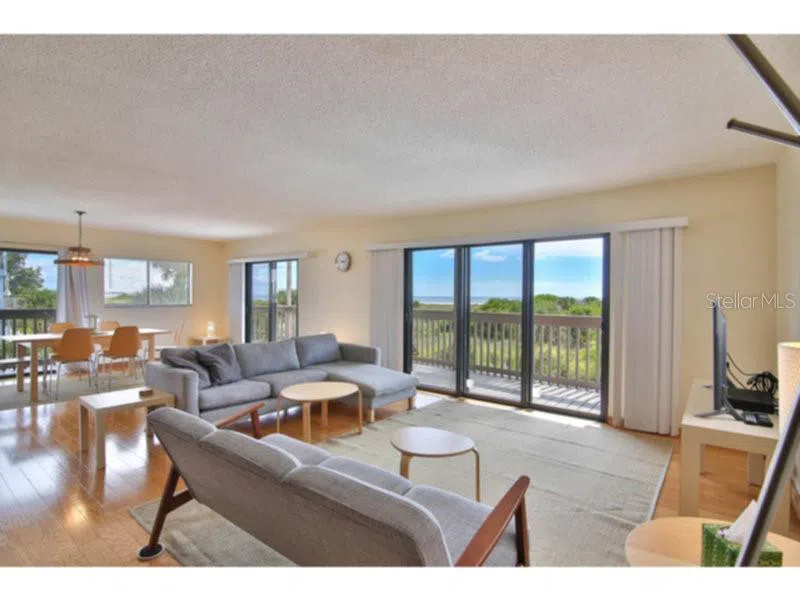 460 BEACH ROAD #A1 Sarasota, FL 34242
