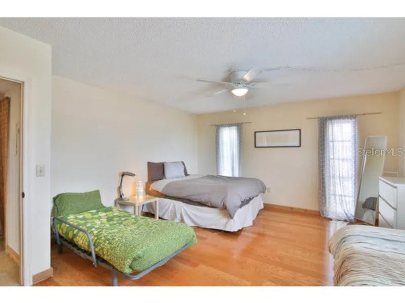 460 BEACH ROAD #A1 Sarasota, FL 34242