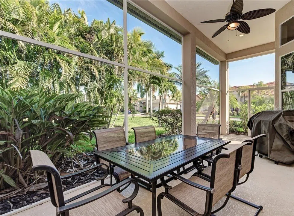 304 8TH AVENUE E Palmetto, FL 34221