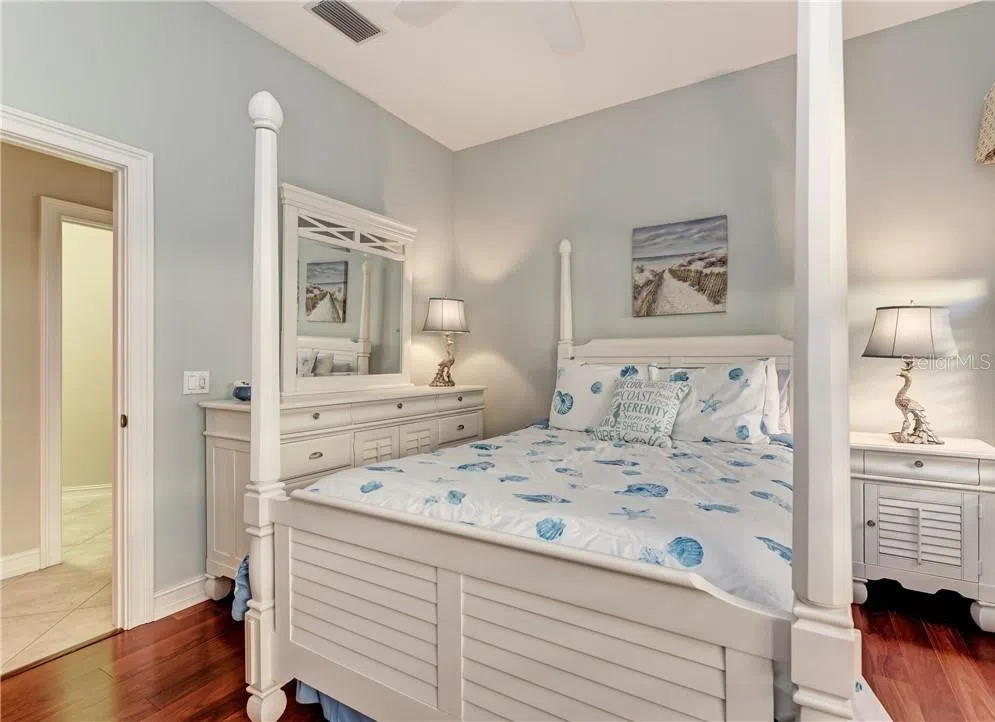 304 8TH AVENUE E Palmetto, FL 34221