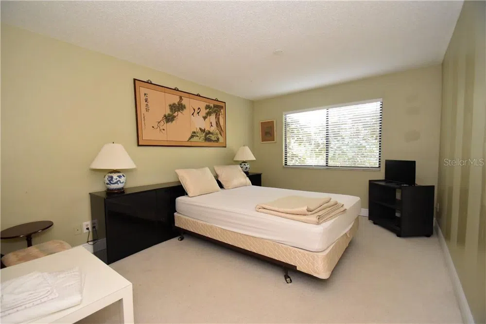 1716 GLENHOUSE DRIVE #GL324 Sarasota, FL 34231
