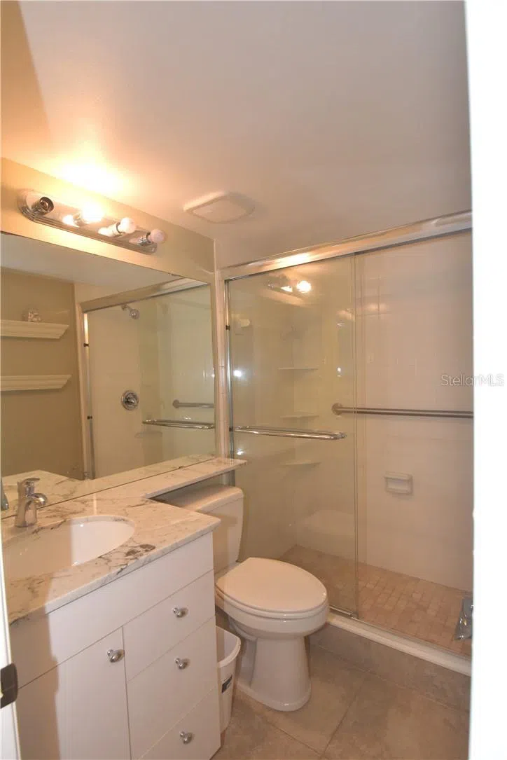 1716 GLENHOUSE DRIVE #GL324 Sarasota, FL 34231
