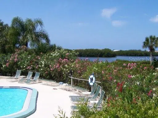 1716 GLENHOUSE DRIVE #GL324 Sarasota, FL 34231