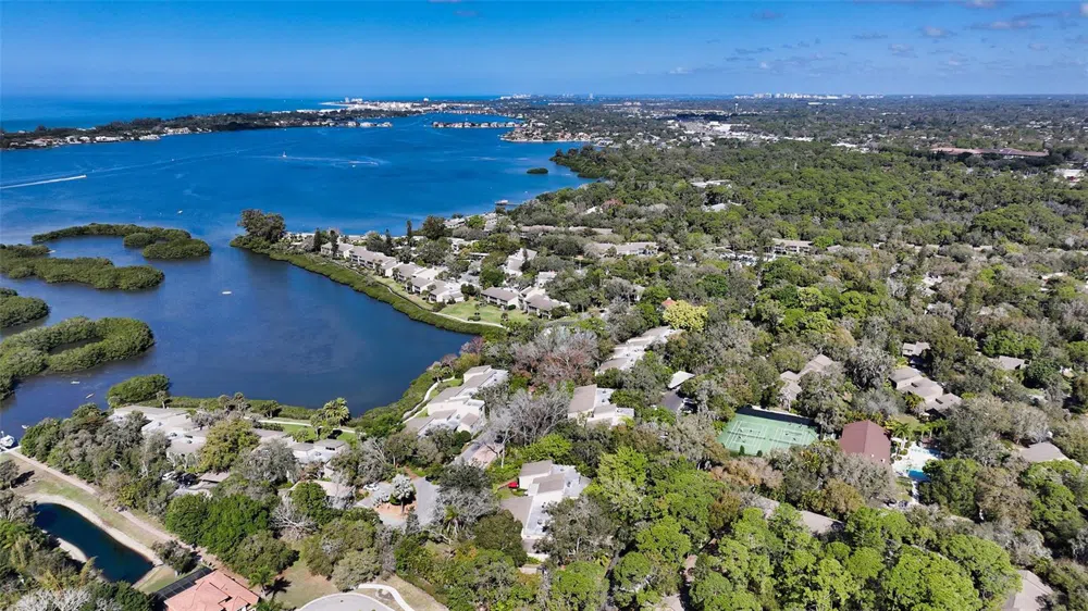 1716 GLENHOUSE DRIVE #GL324 Sarasota, FL 34231
