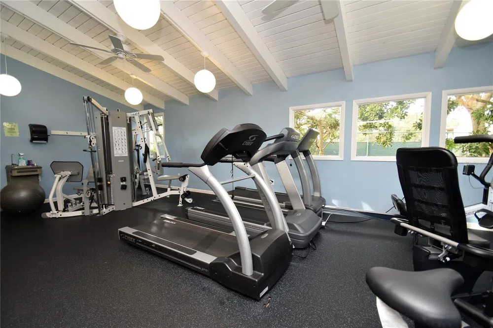 1716 GLENHOUSE DRIVE #GL324 Sarasota, FL 34231