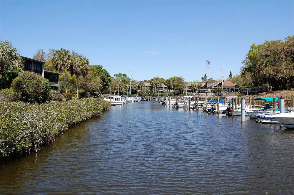 1716 GLENHOUSE DRIVE #GL324 Sarasota, FL 34231