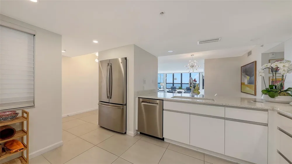 11 SUNSET DRIVE #501 Sarasota, FL 34236