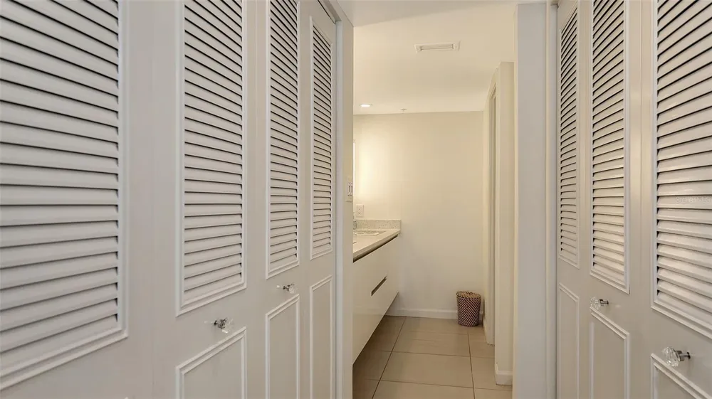 11 SUNSET DRIVE #501 Sarasota, FL 34236