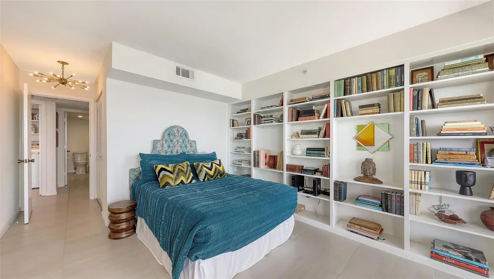 11 SUNSET DRIVE #501 Sarasota, FL 34236