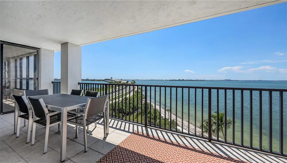 11 SUNSET DRIVE #501 Sarasota, FL 34236