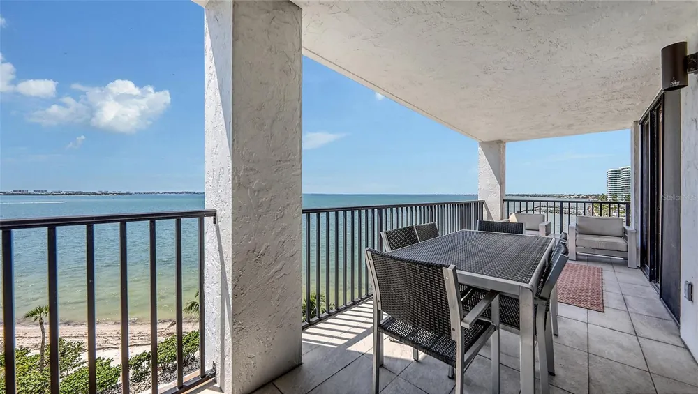 11 SUNSET DRIVE #501 Sarasota, FL 34236