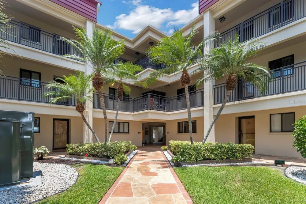 868 BAYWAY BOULEVARD #312 Clearwater, FL 33767
