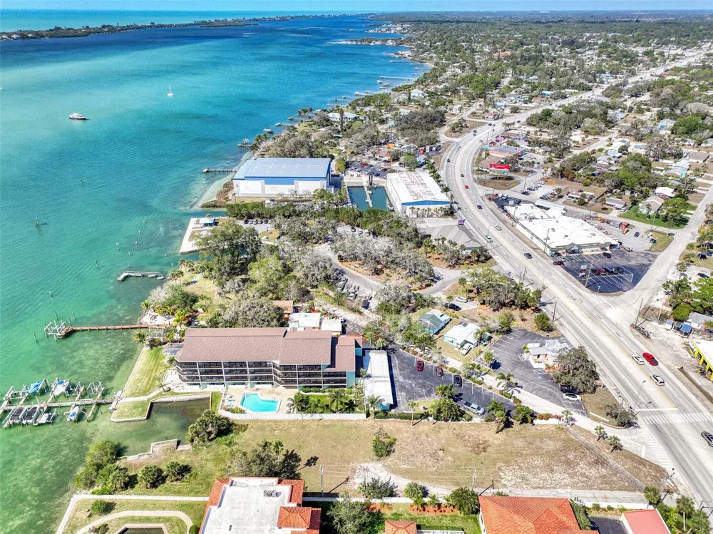 1106 S MCCALL ROAD Englewood, FL 34223