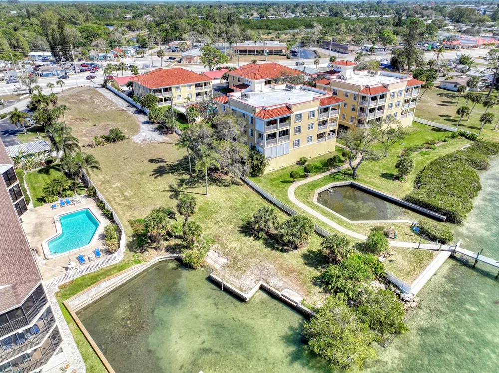 1106 S MCCALL ROAD Englewood, FL 34223