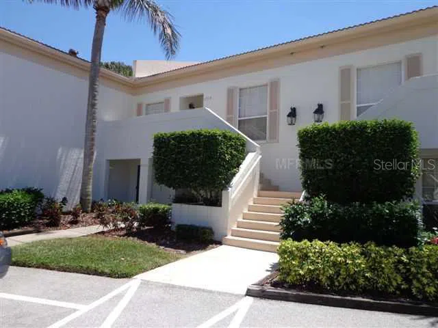 5278 WEDGEWOOD LANE #48 Sarasota, FL 34235