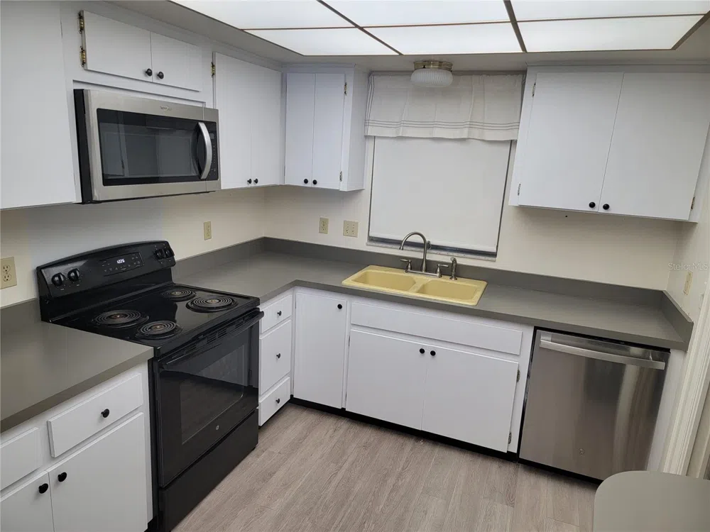 4950 GULF BOULEVARD #304 St Pete Beach, FL 33706