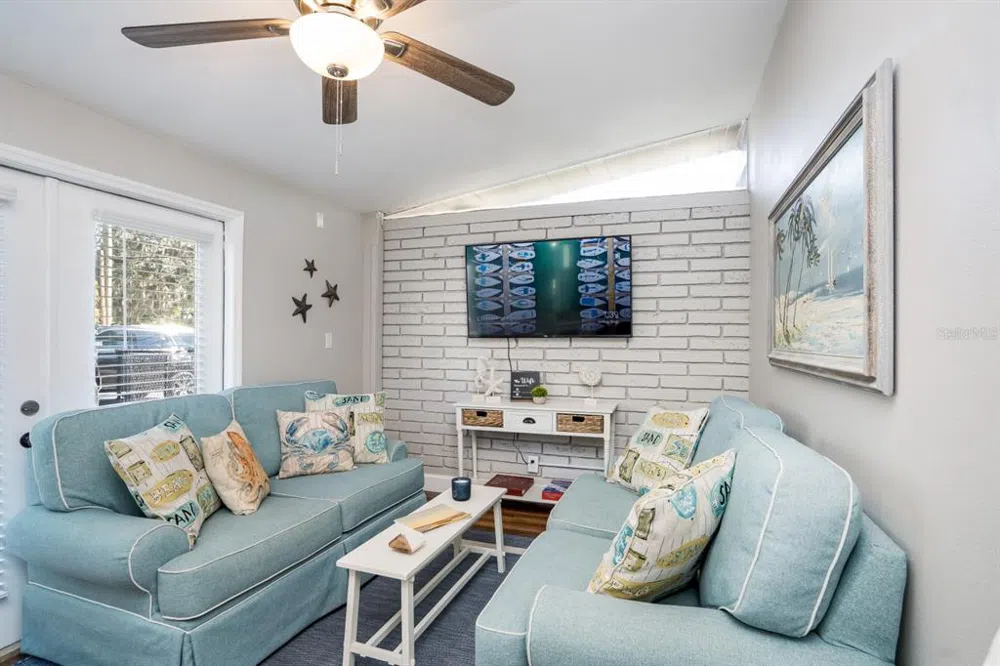 2213 WASON ROAD #1 Sarasota, FL 34231