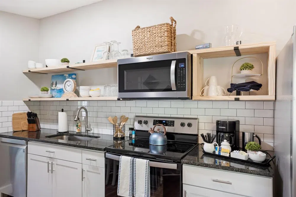 2213 WASON ROAD #1 Sarasota, FL 34231