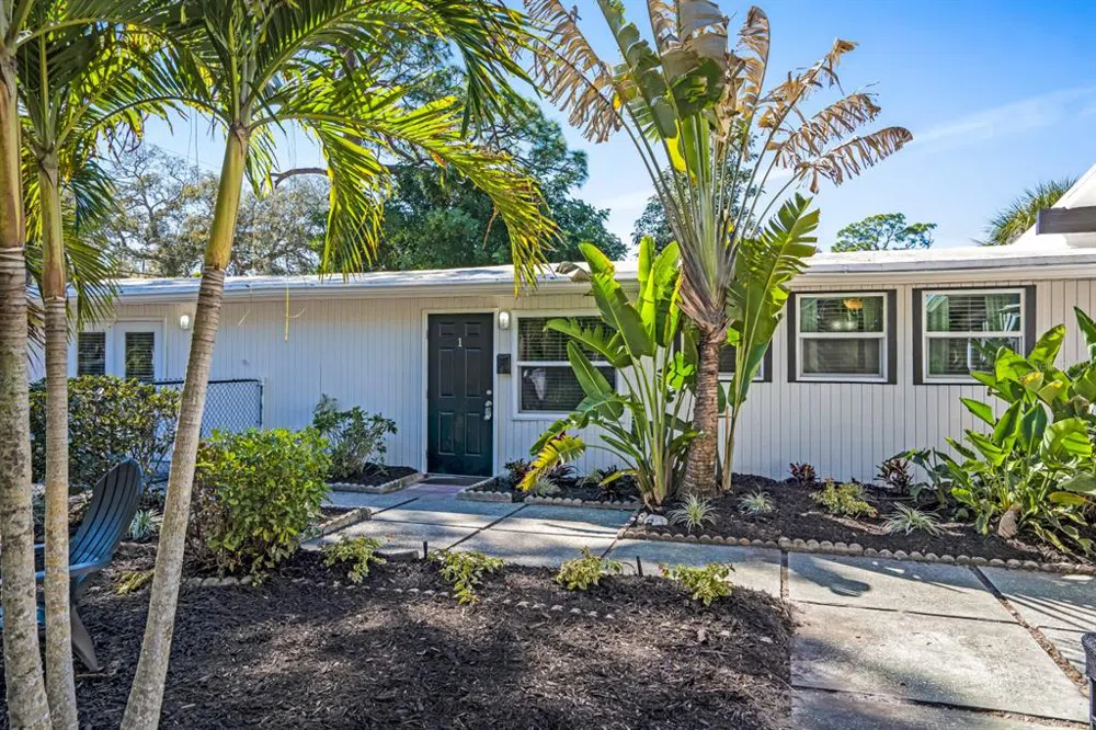 2213 WASON ROAD #1 Sarasota, FL 34231