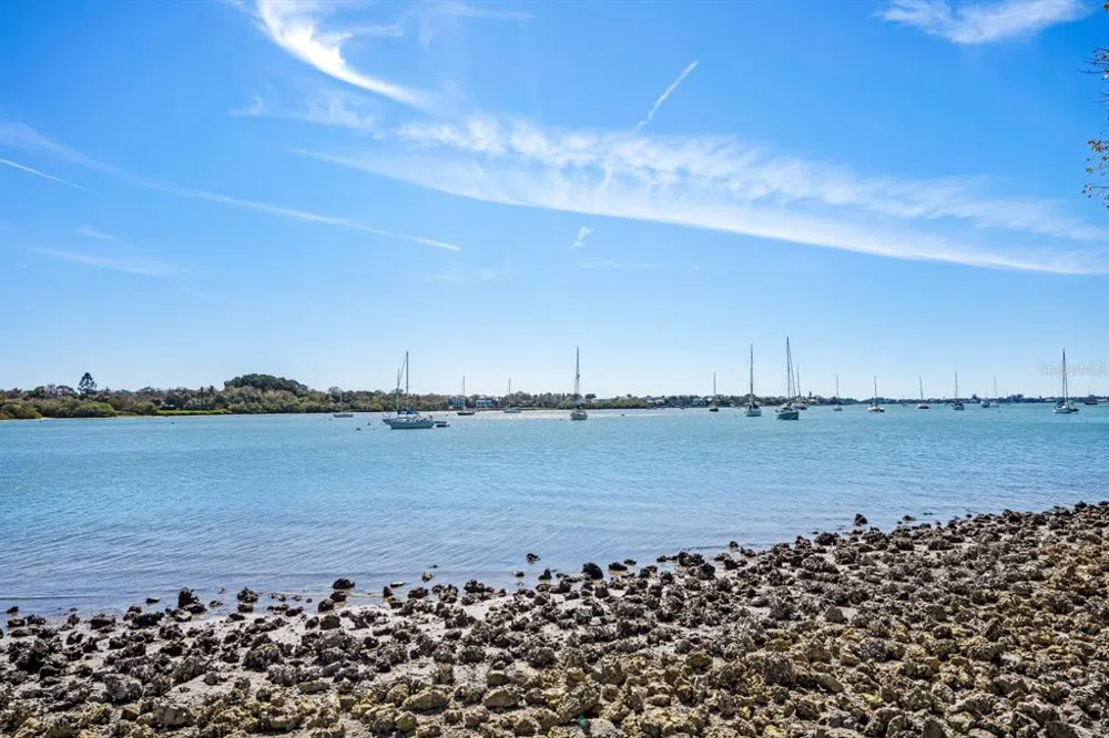 2213 WASON ROAD #1 Sarasota, FL 34231
