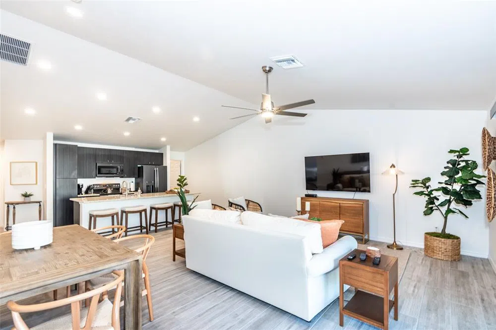 219 LEWIS CIRCLE #112 Punta Gorda, FL 33950
